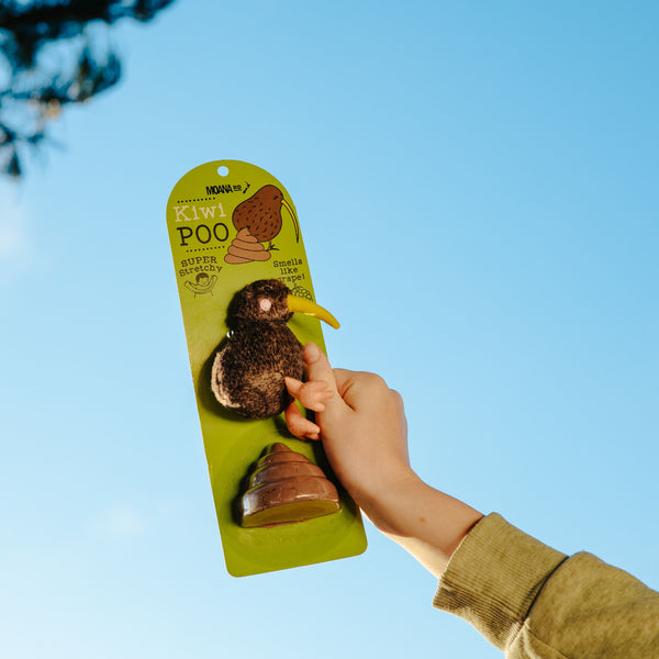Kiwi with Poo